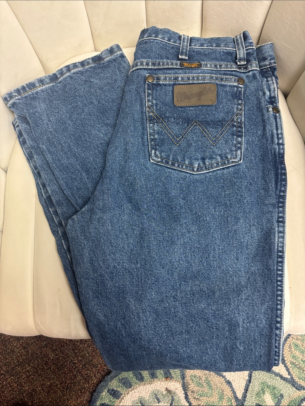 Wrangler Men's Medium Blue Bootcut Jeans